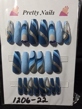Pretty Nails Blue Swirl 22 Pc Press-On Set with Gold Glitter